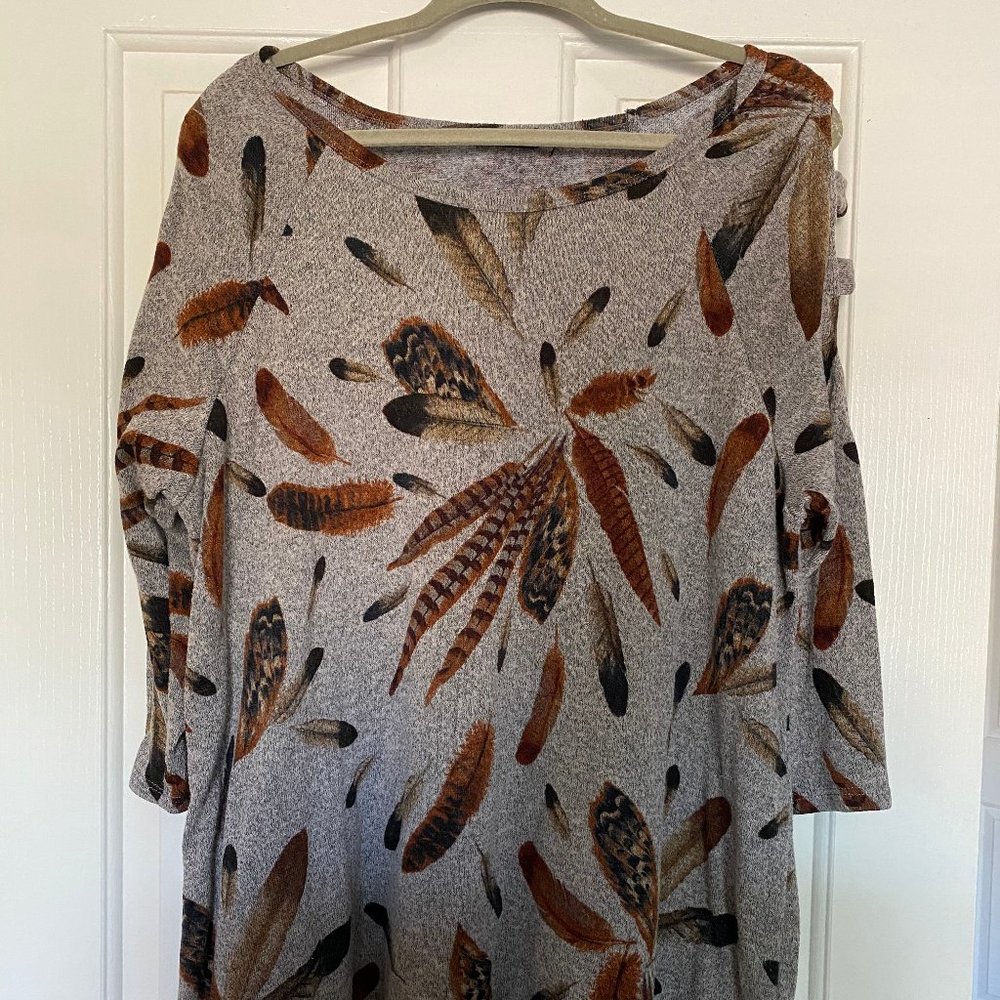 Plus Size 3xl Gray Top with Feather Detail